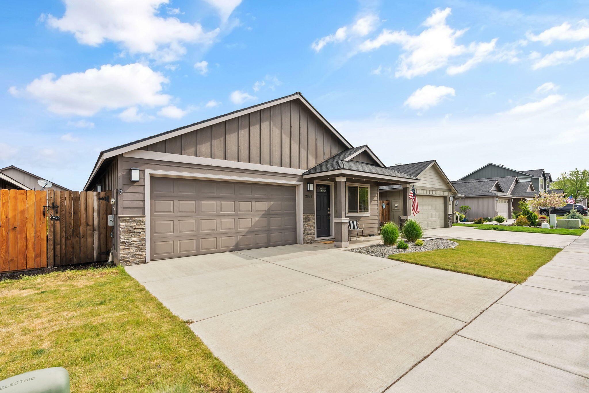 Property Photo: 2985 NW Cedar Avenue OR 97756
