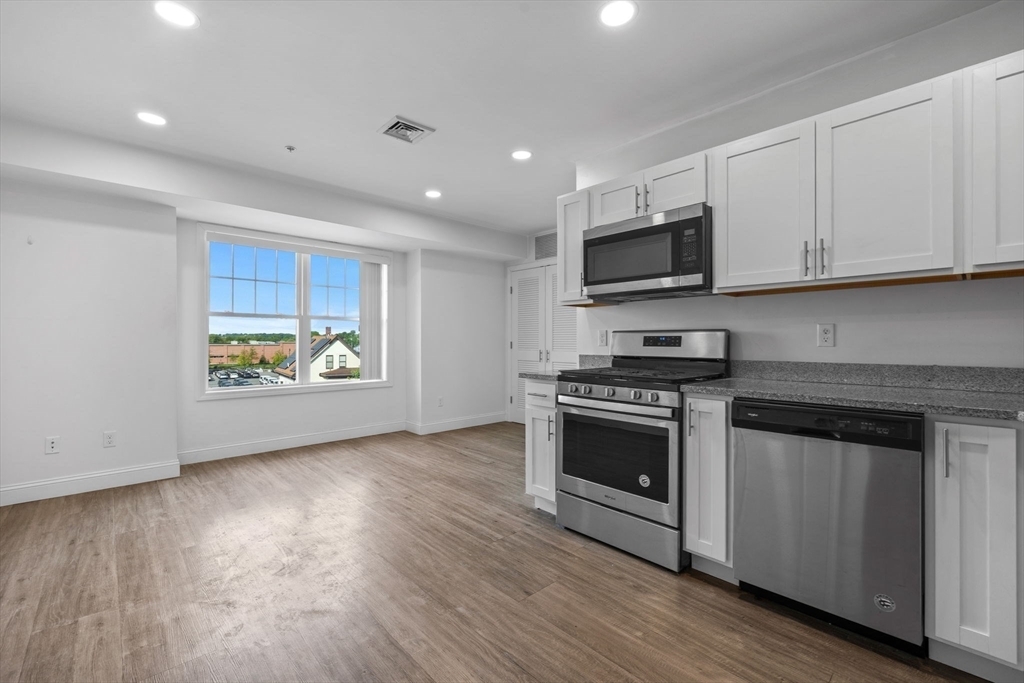 693 Western Ave 404  Lynn MA 01905 photo