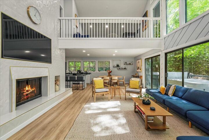 161 Sir Bradford Road  Pocono Lake PA 18347 photo