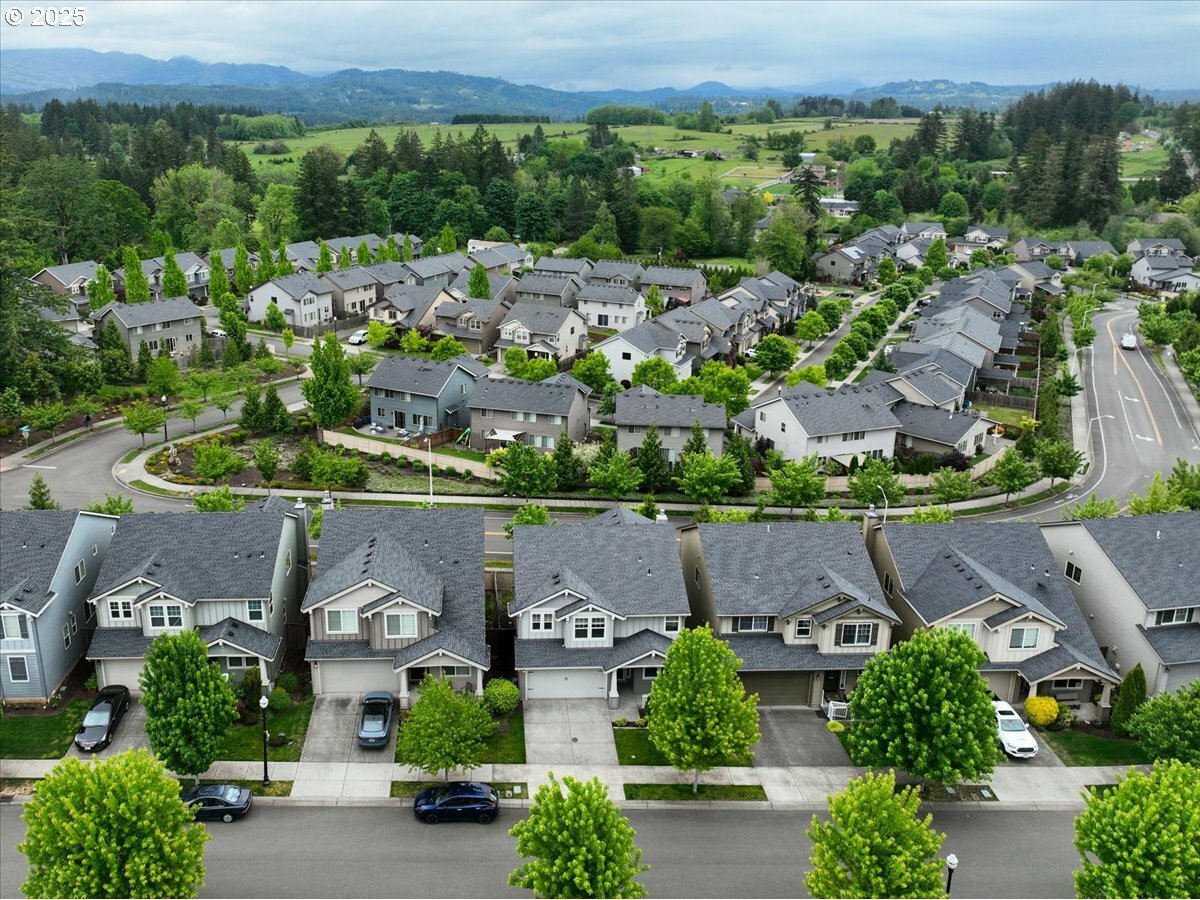 Property Photo: 3642 NE Sitka Dr WA 98607