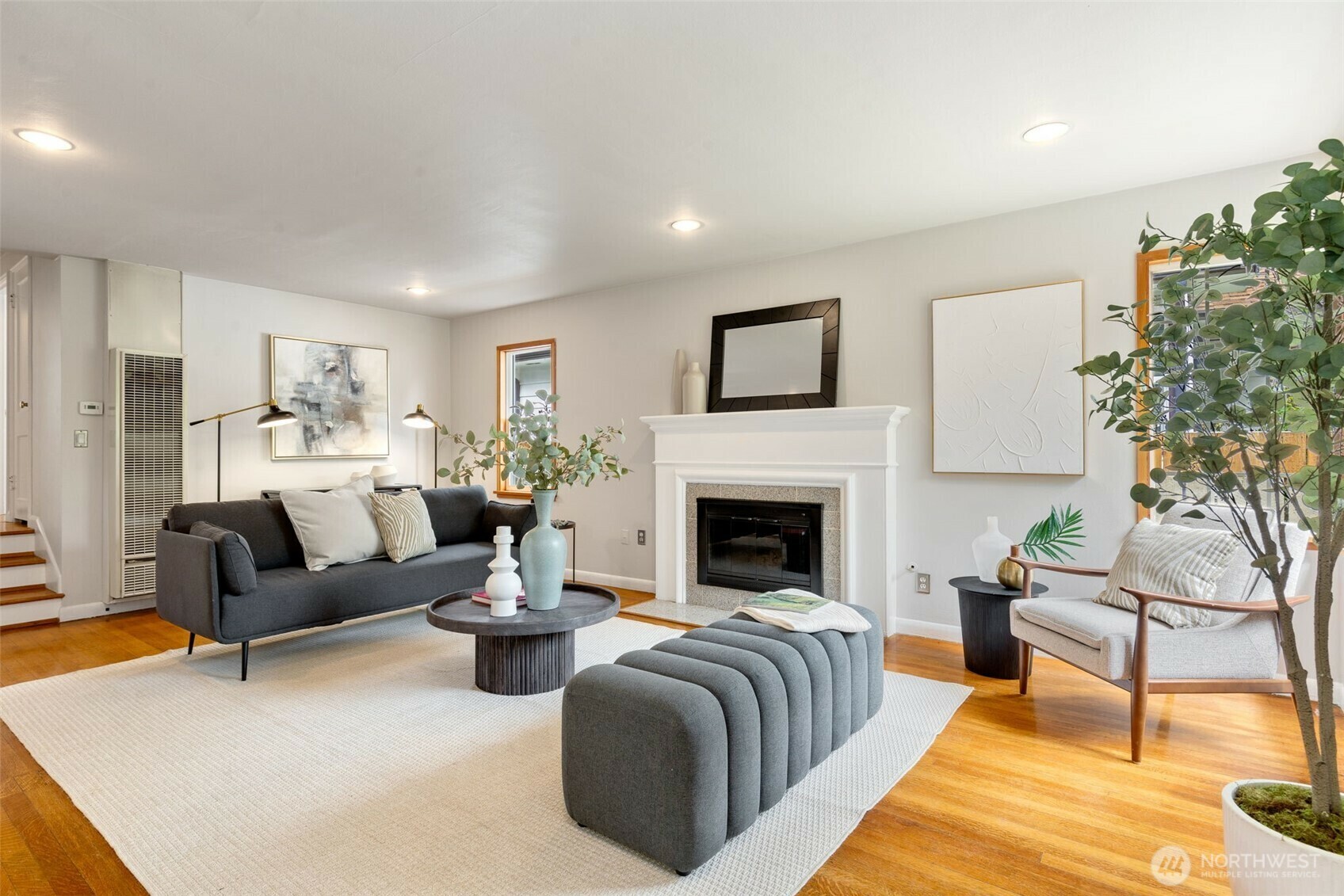 Property Photo:  10333  Interlake Avenue N  WA 98133 