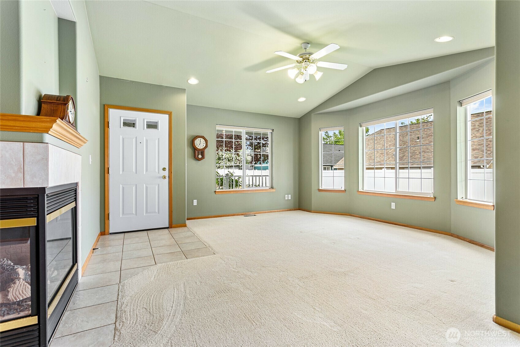 Property Photo: 2932 Racine Street WA 98226