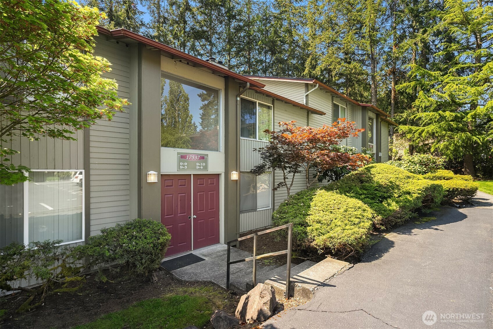 Property Photo: 17537 151st Avenue SE 9-4 WA 98058