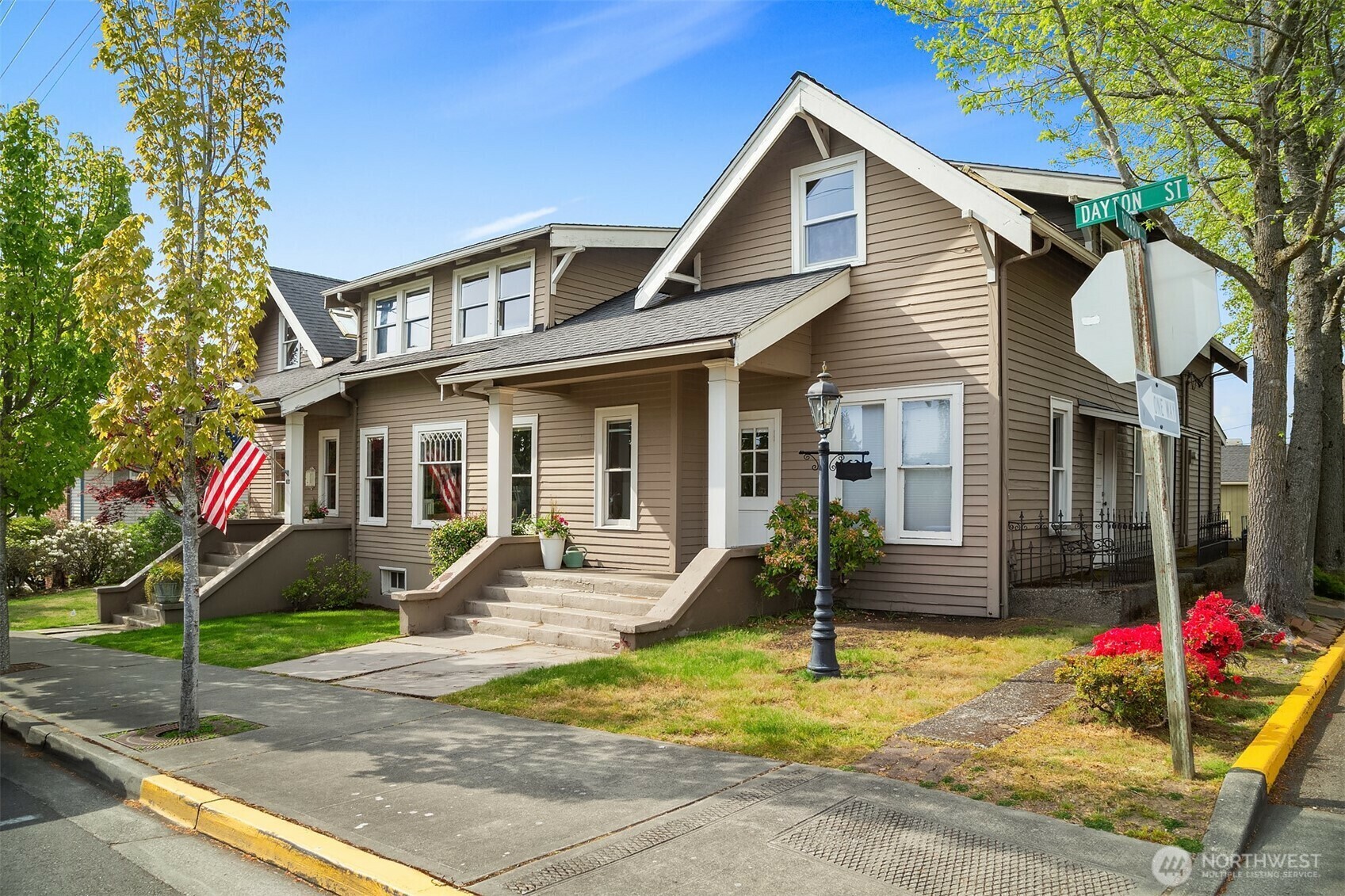 Property Photo: 627 Dayton Street WA 98020