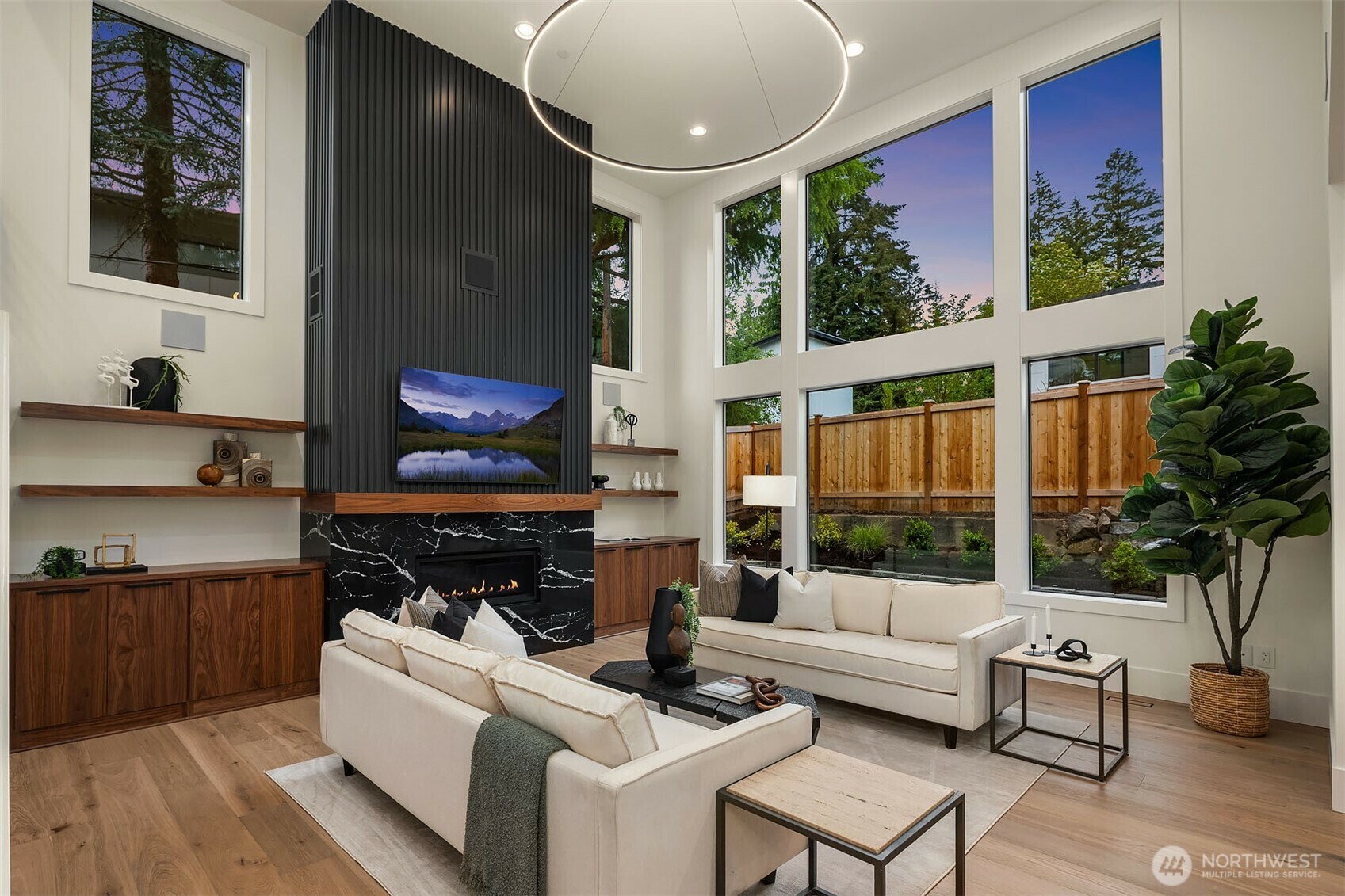 Property Photo: 9440 114th Avenue NE WA 98033