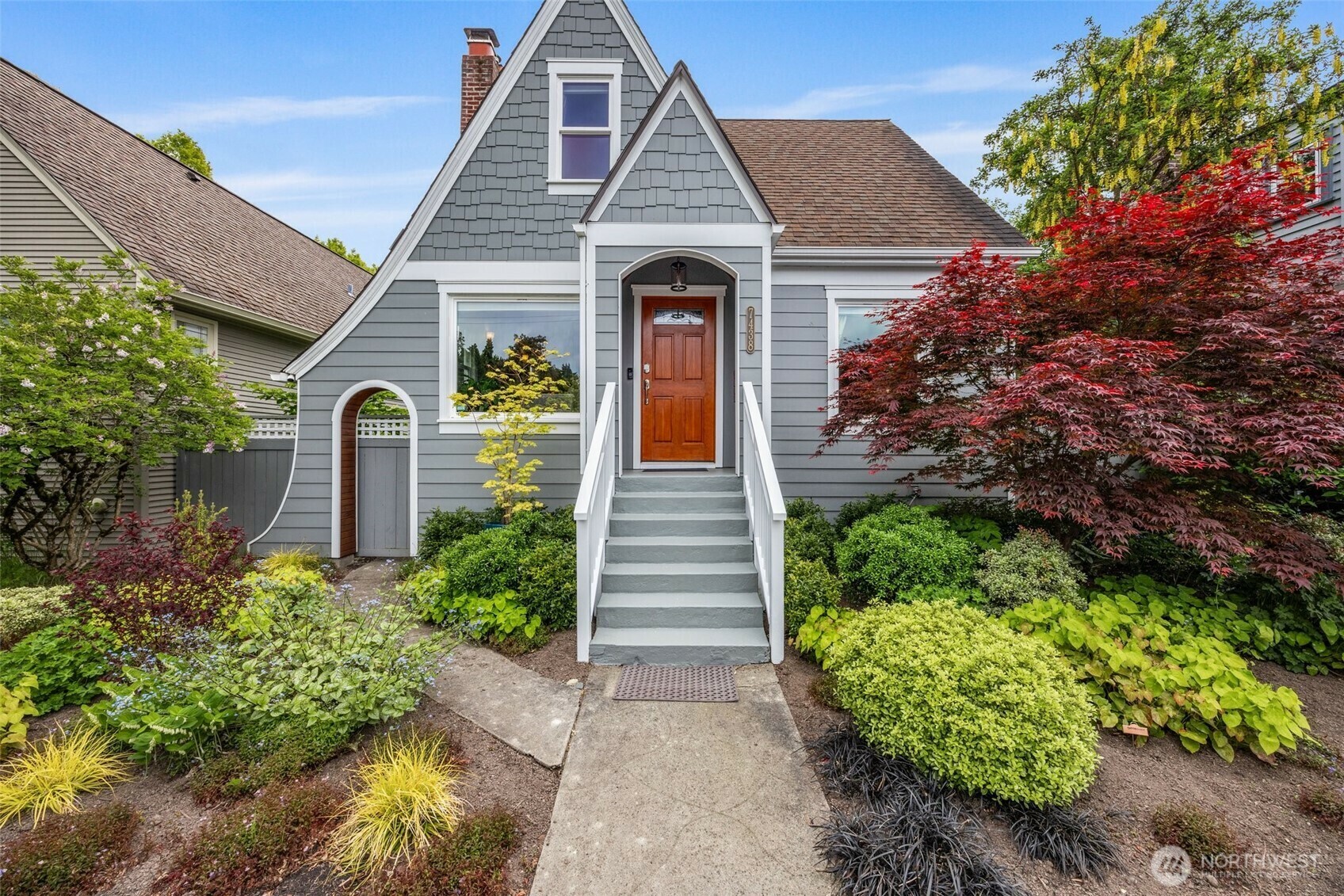 7438  Winona Avenue N  Seattle WA 98103 photo