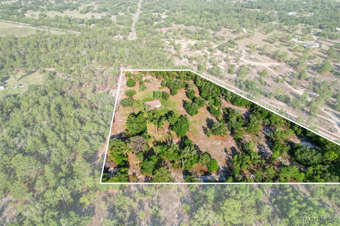 Property Photo: 10655 N Party Avenue FL 34433