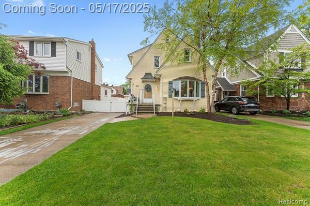 637 Emmons Boulevard  Wyandotte MI 48192 photo