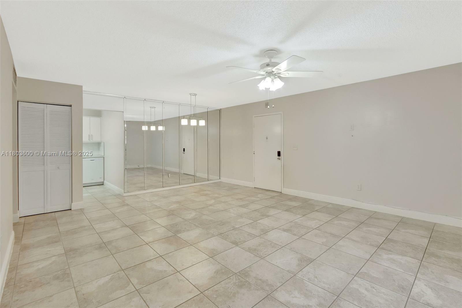 Property Photo: 7915 SW 86th St 705 FL 33143