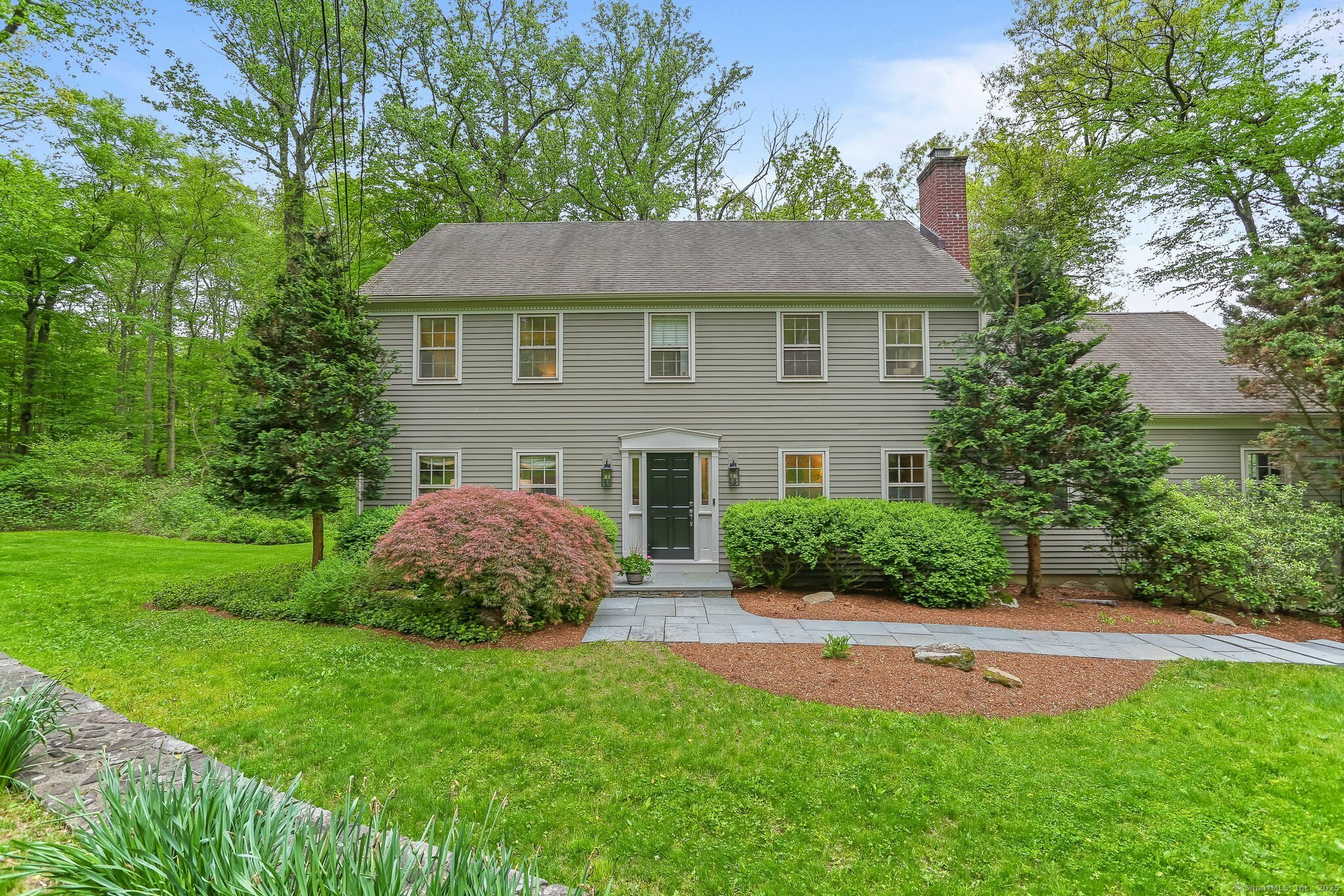 85 Whiting Pond Road  Fairfield CT 06824 photo