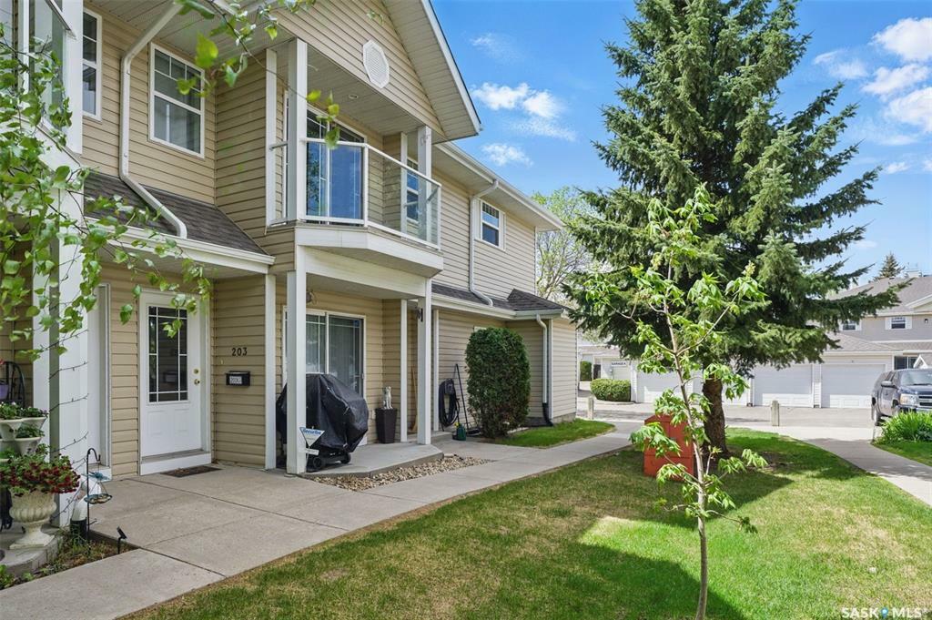 Property Photo: 141 105th Street W 203G SK S7N 1N3