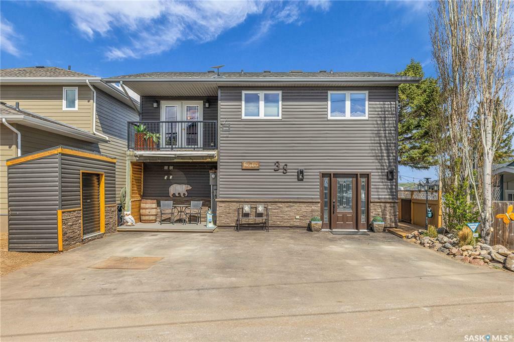 Property Photo: 38 Pelican Road SK S0M 0L0