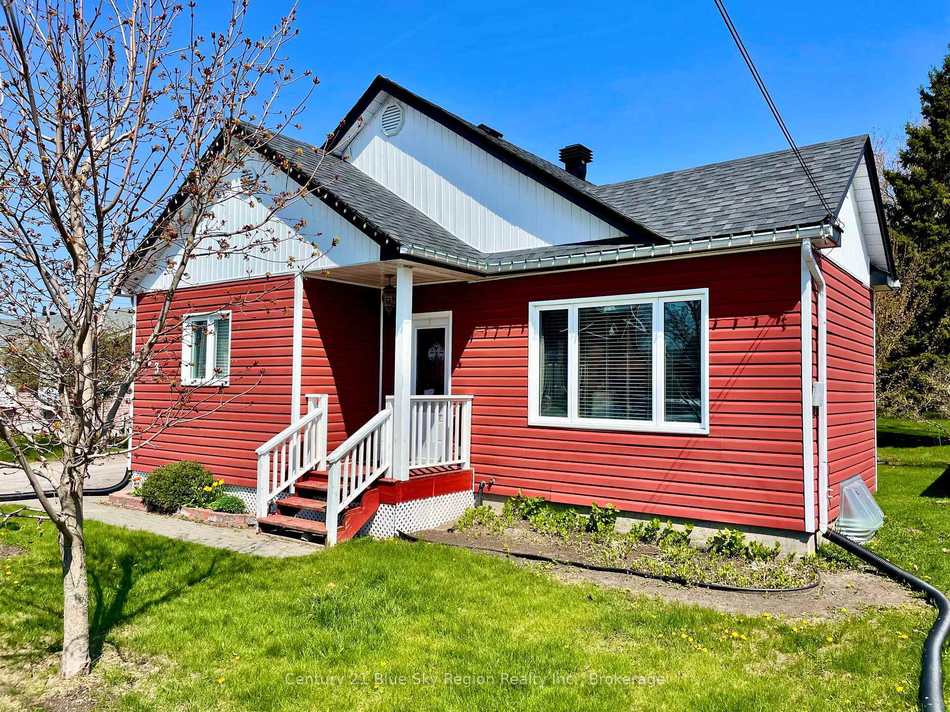 Property Photo: 133 John Street ON P2B 1Z3