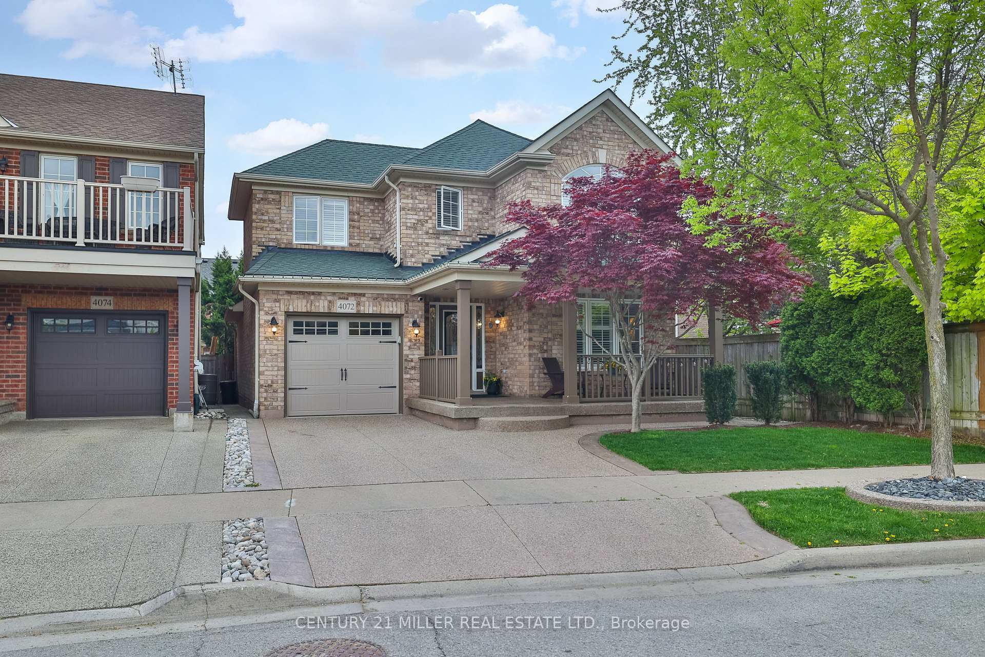 Property Photo: 4072 Gunby Crescent ON L7M 0A8