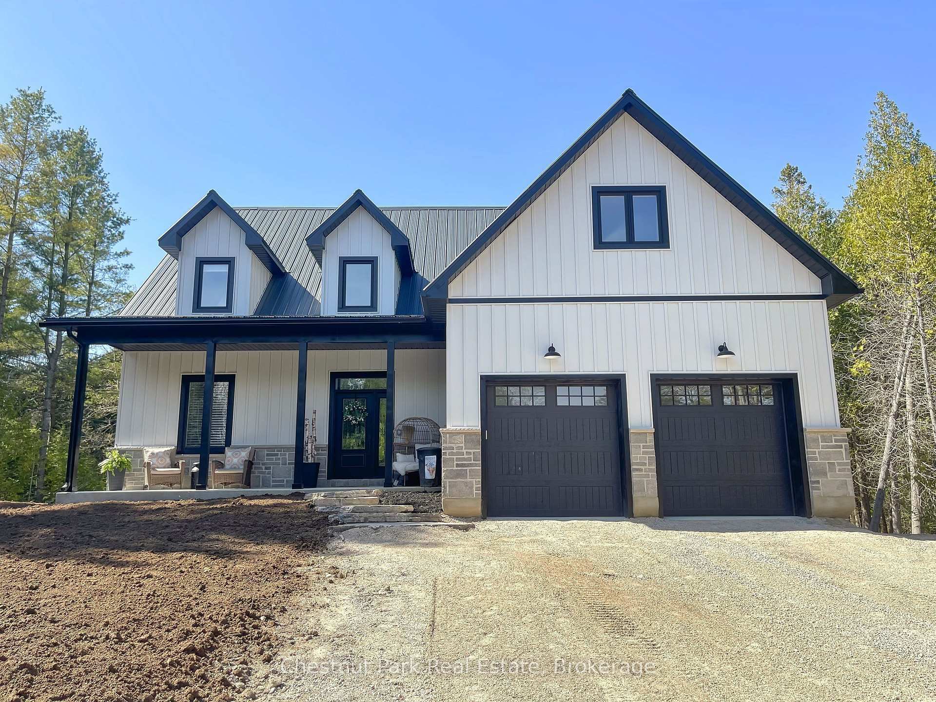 Property Photo: 24 Phillips Place ON N0H 2T0