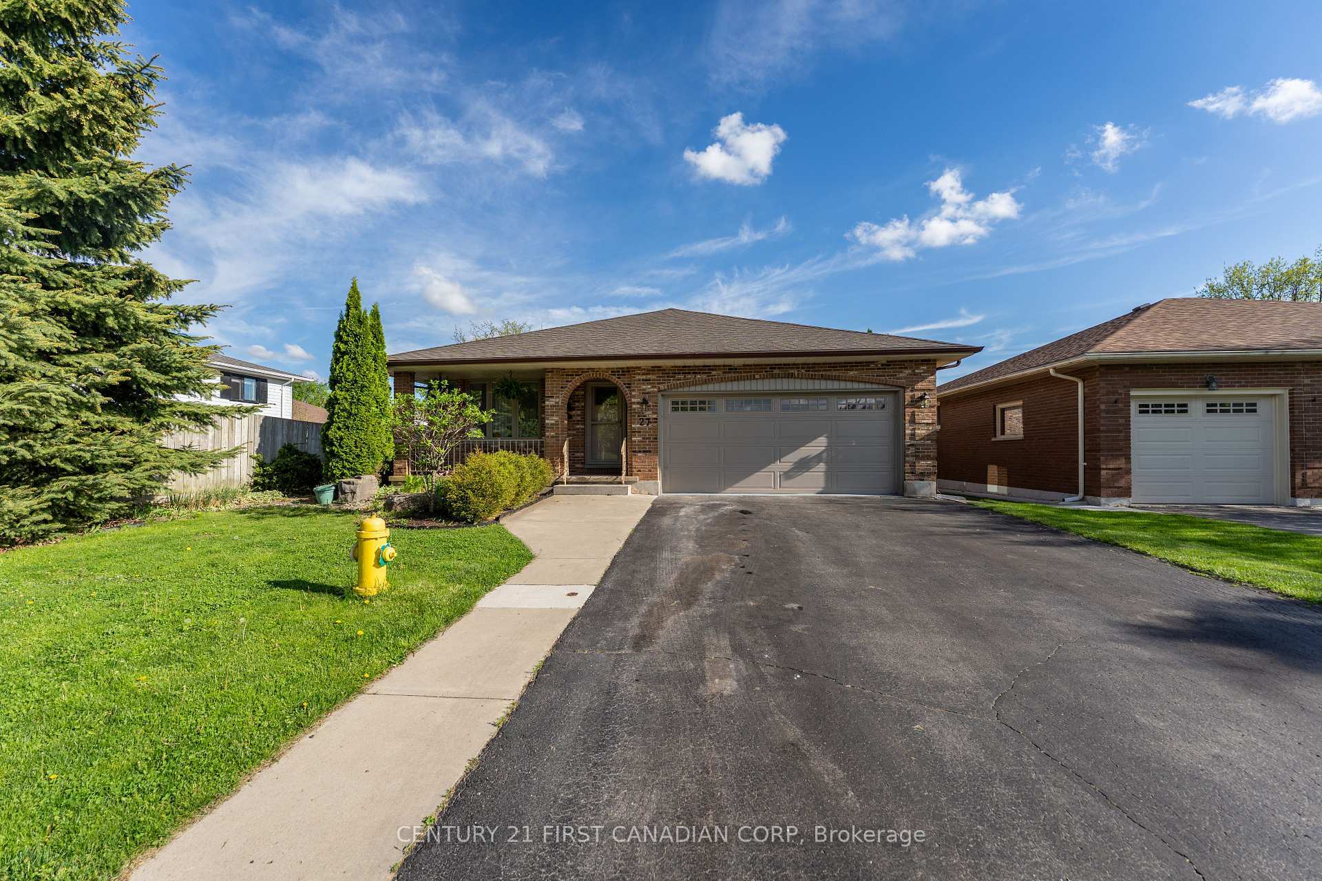 Photo de la propriété: 27 Golfview Crescent ON N6C 5N2