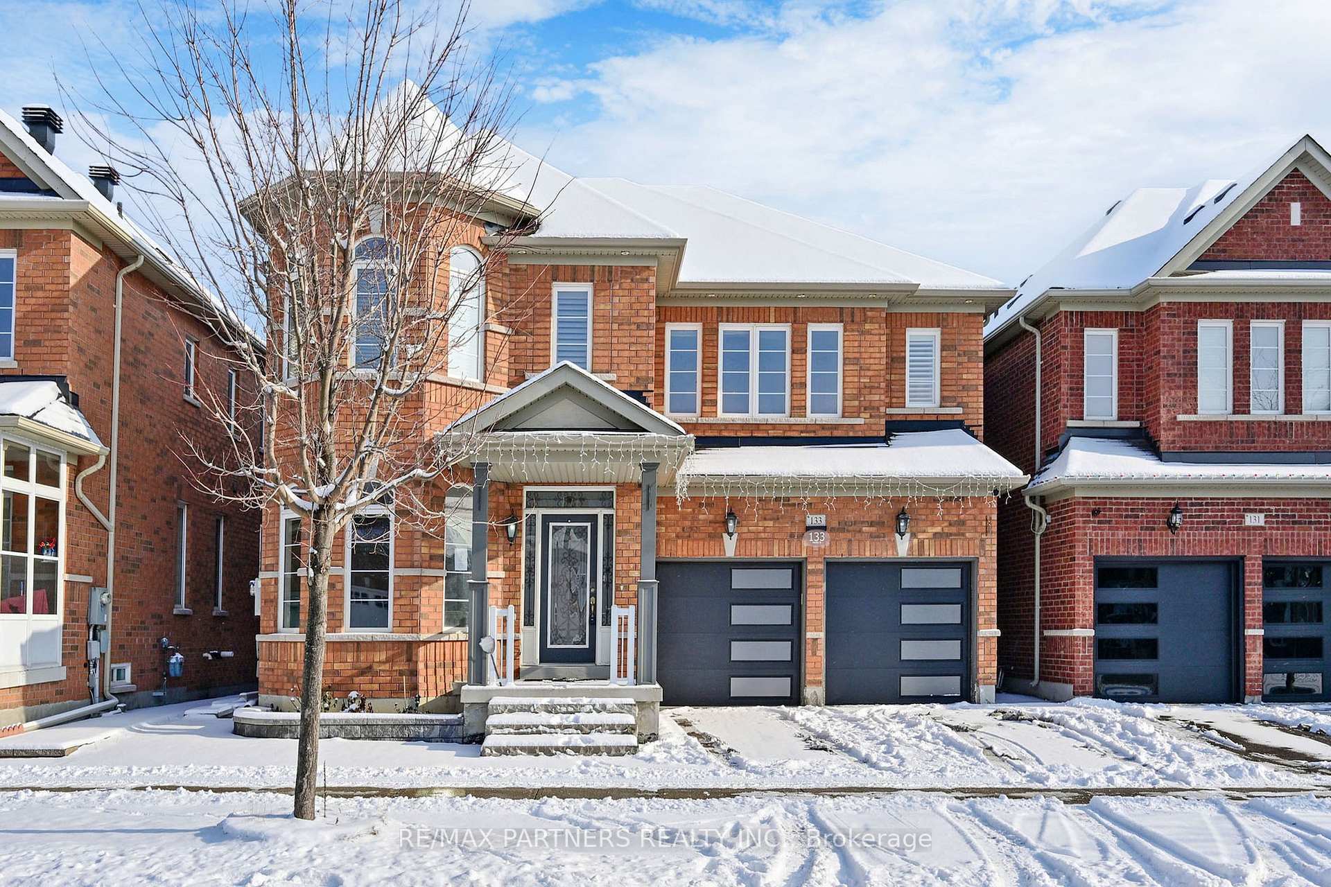 Property Photo: 133 Alexander Lawrie Avenue ON L6E 0J4