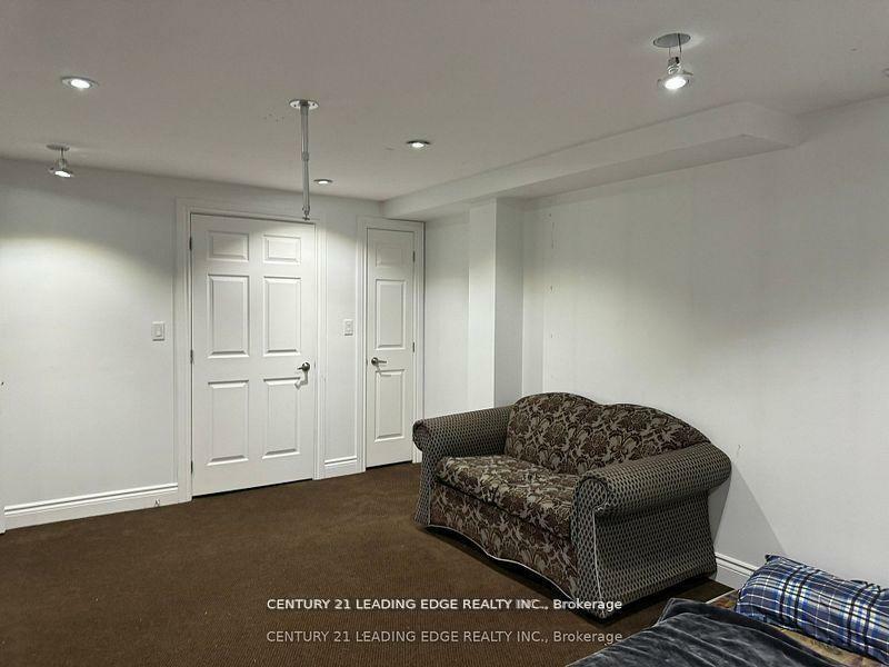 Property Photo: 37 Grice Circle ON L4A 0V7