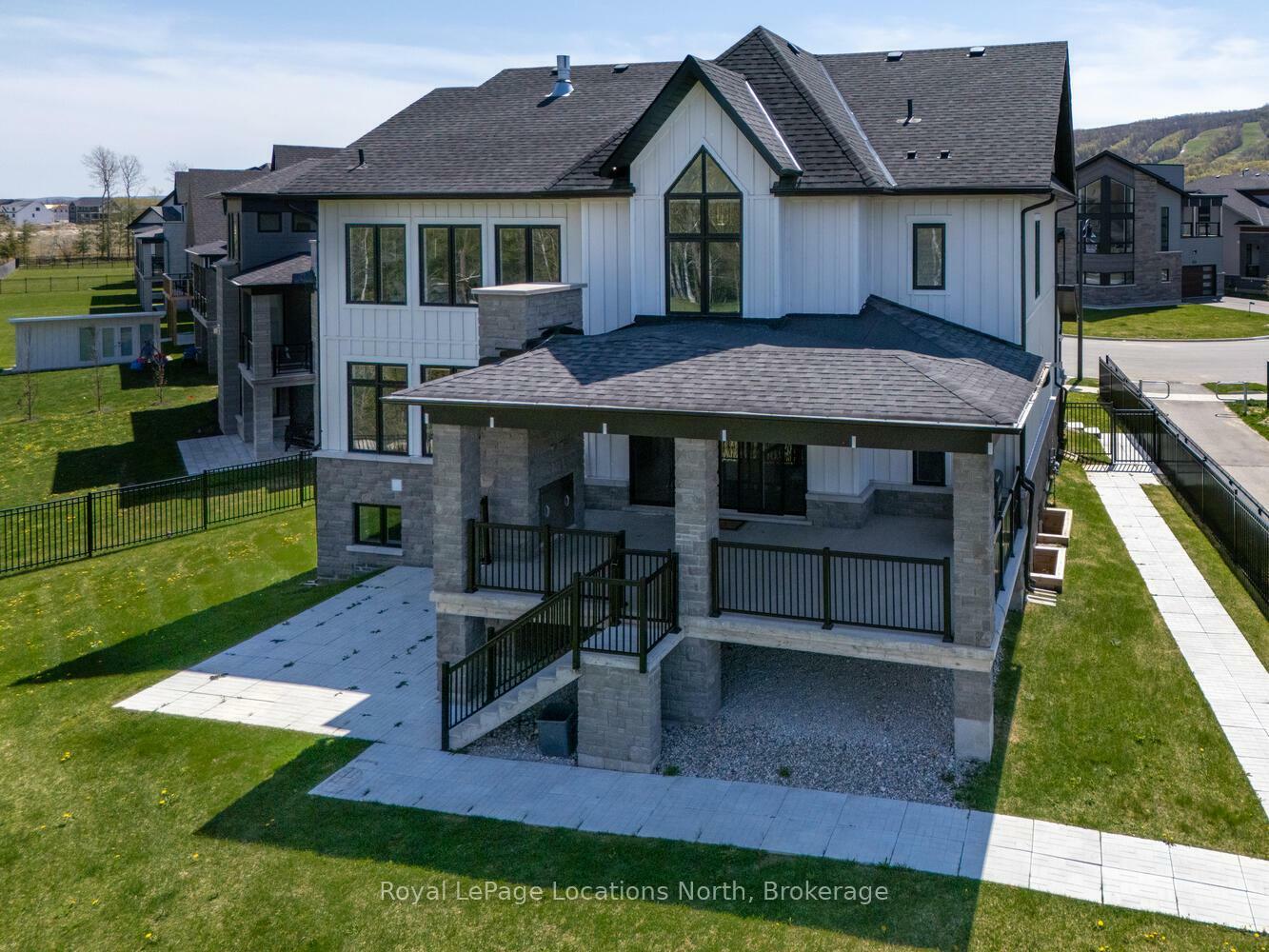 Property Photo: 166 Springside Crescent ON L9Y 5L3