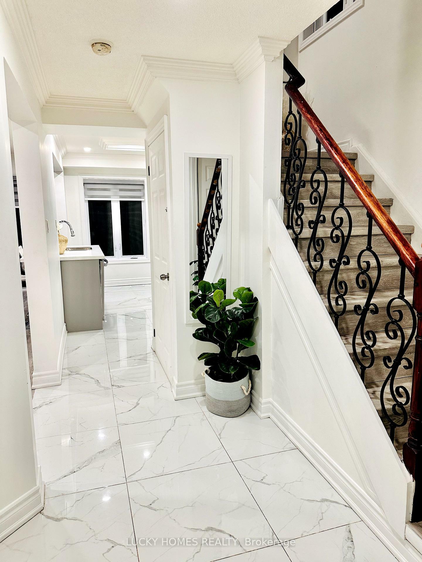 Property Photo: 39 Laidlaw Drive ON L4N 7S2