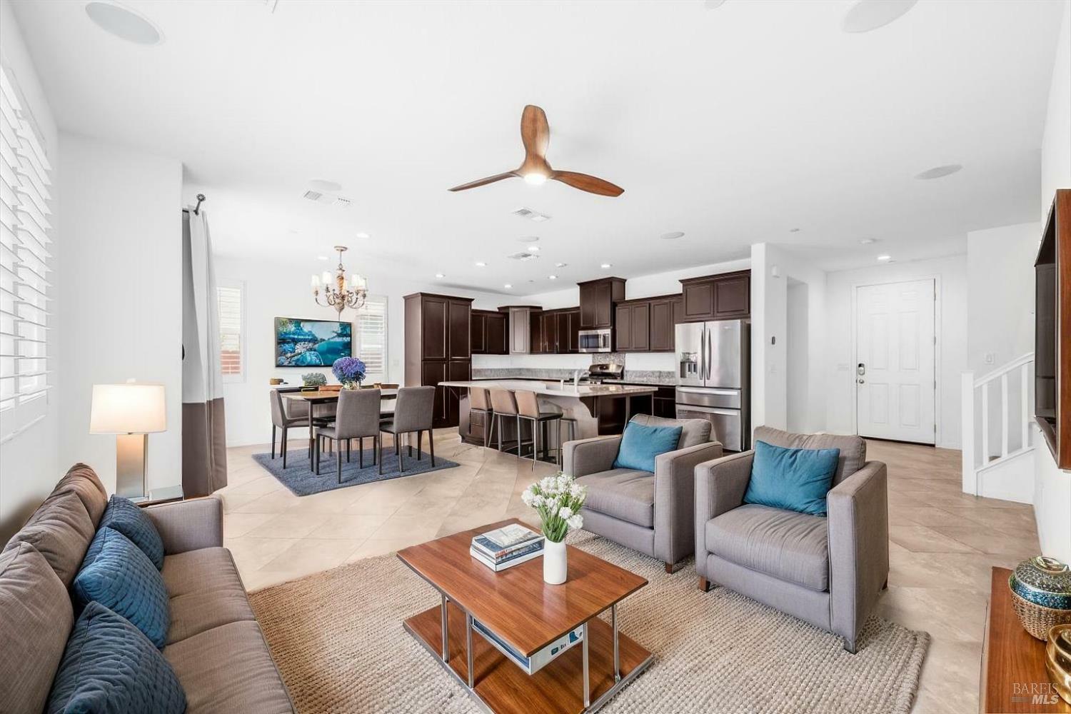 Property Photo: 618 Sweet Pea Street CA 95687