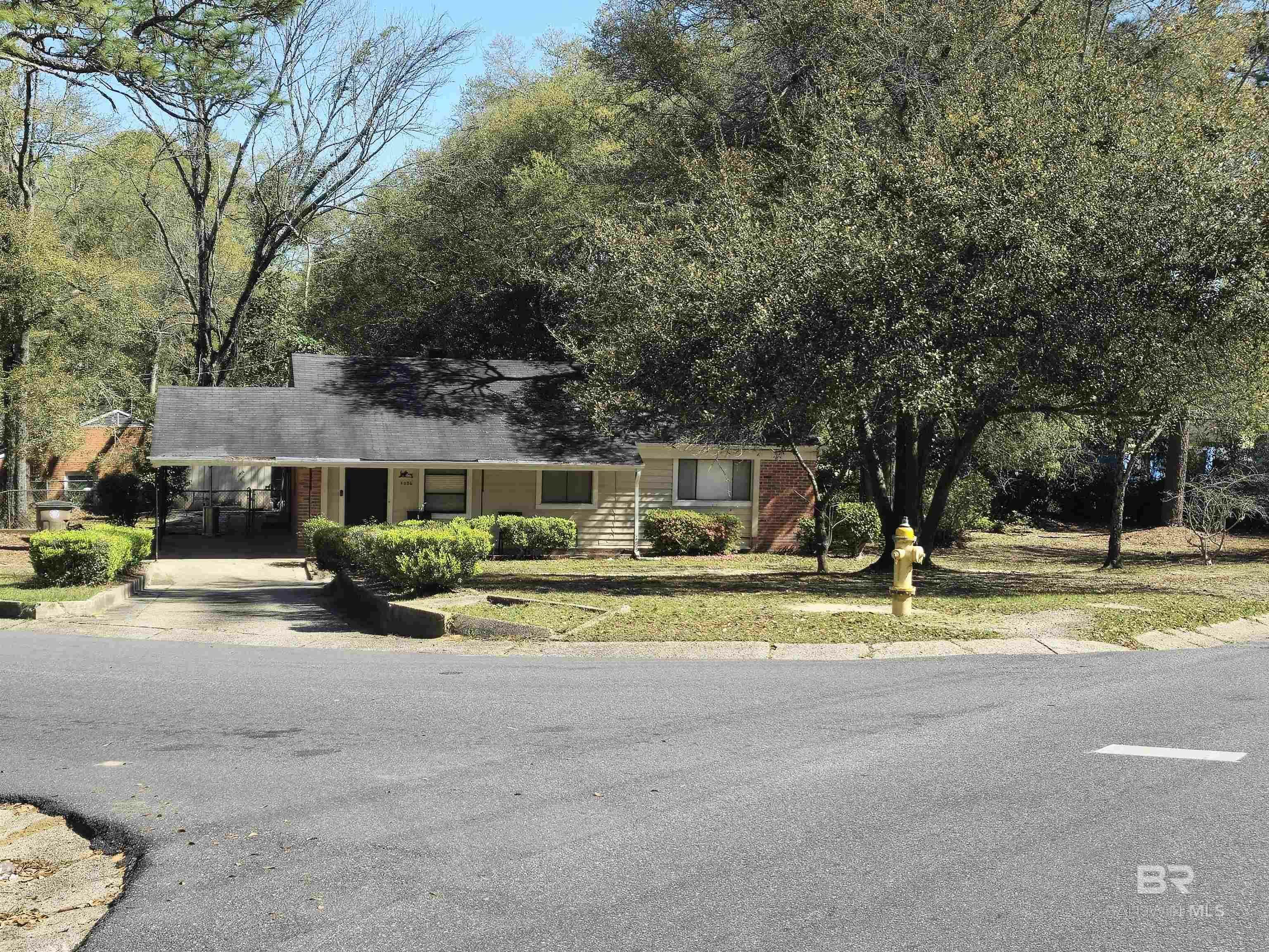 Property Photo: 4056 N Gaylark Road AL 36609