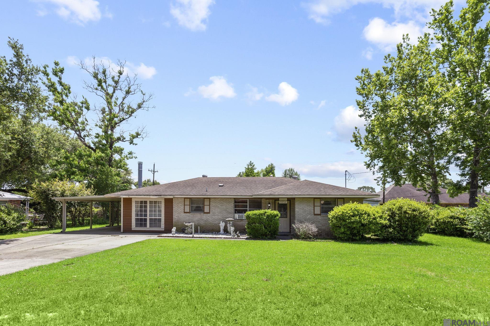 Property Photo: 3952 Chestnut St LA 70791