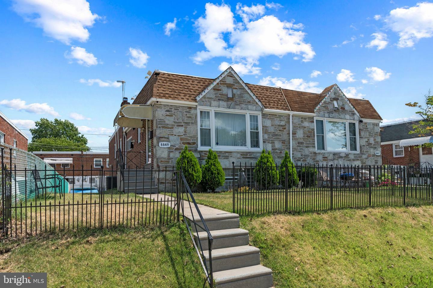 8849 Calvert Street  Philadelphia PA 19152 photo
