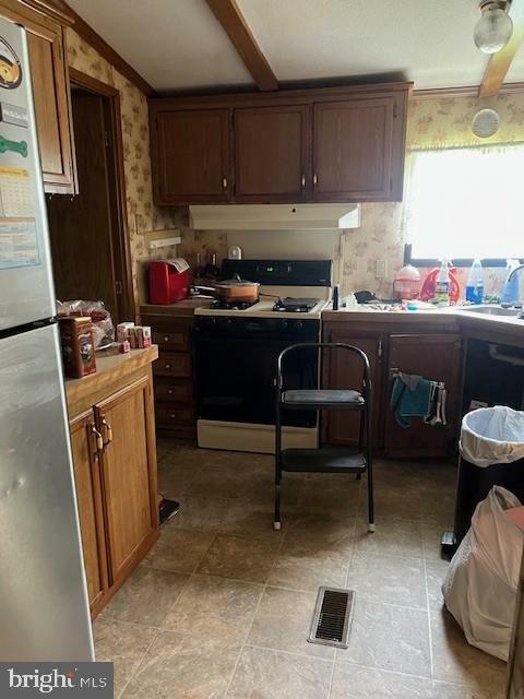 Property Photo: 300 Ridge Road Trlr 109 PA 17319
