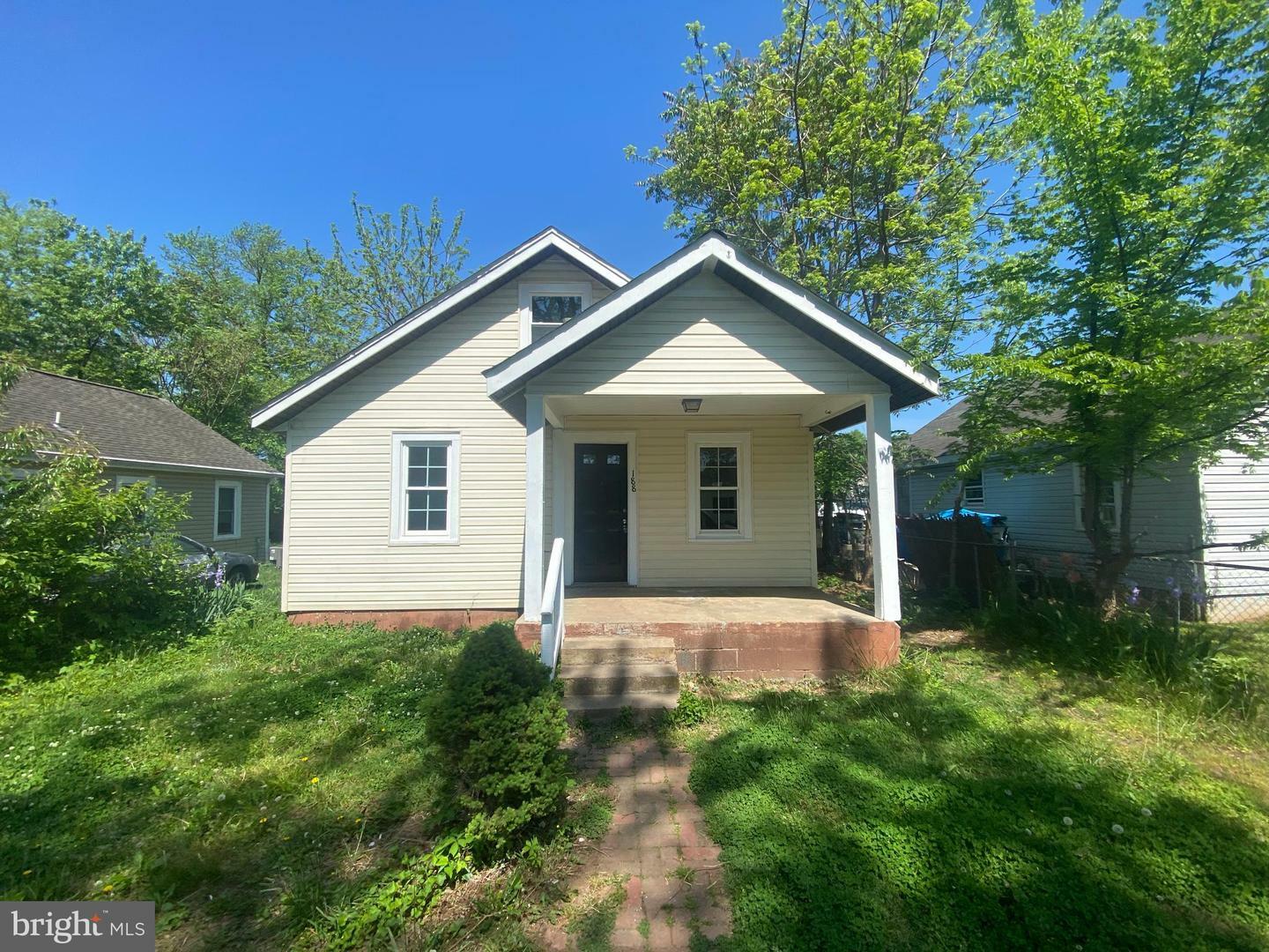 Property Photo: 188 Mansfield Street VA 22408