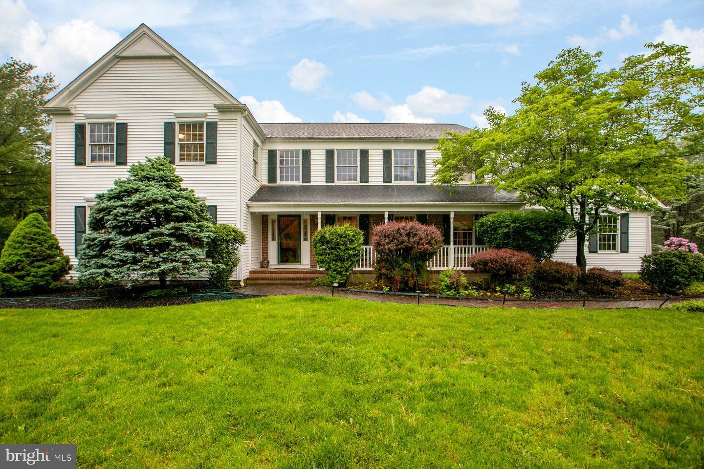 Property Photo: 35 Dehart Drive NJ 08502