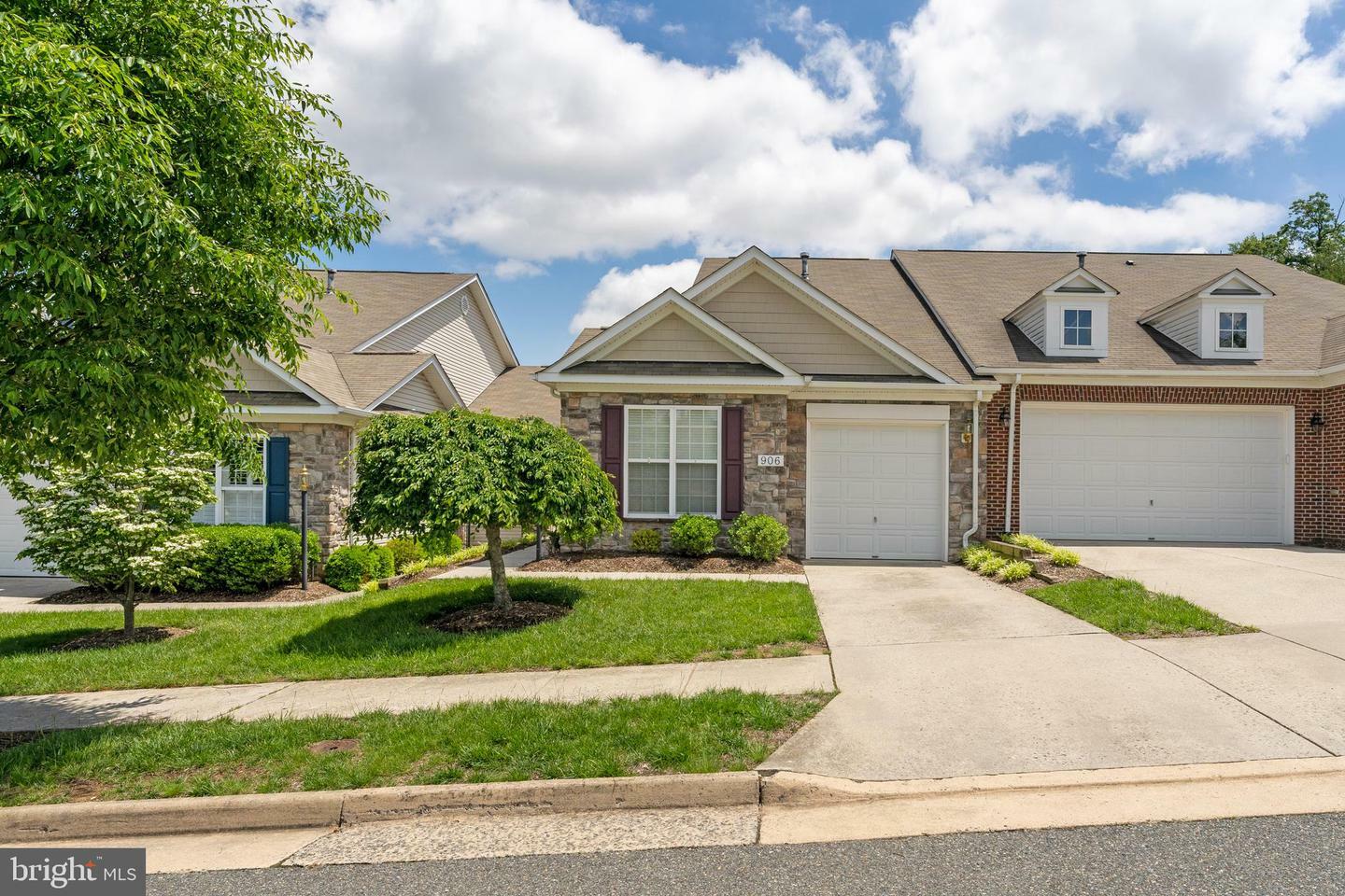 Property Photo: 906 Cadmus Drive VA 22401