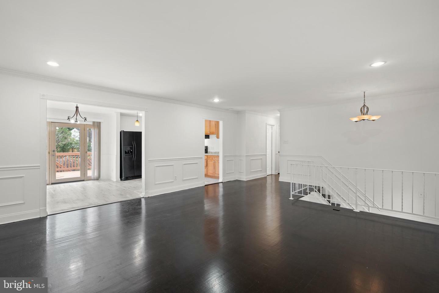 Property Photo: 7515 Pleasant Way VA 22003