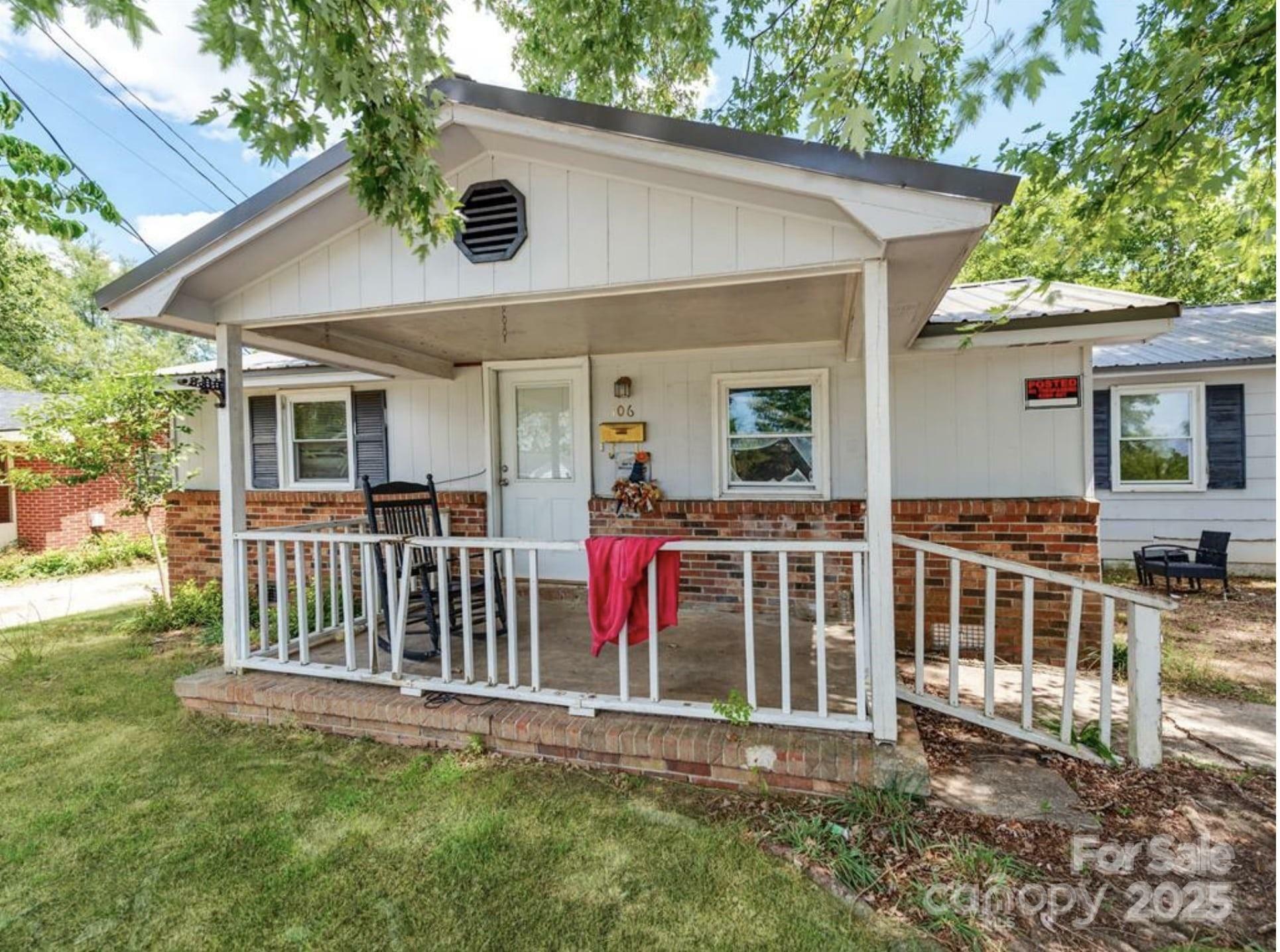 Property Photo: 106 Deaver Street SC 29706