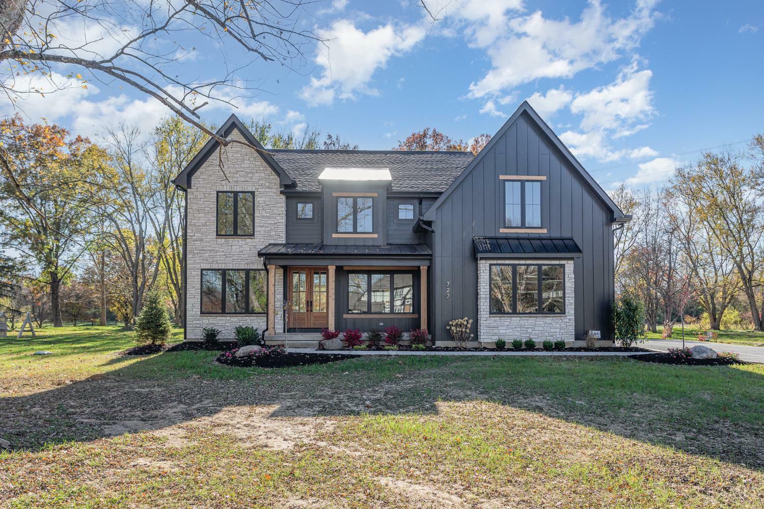 Property Photo: 2920 E Galbraith Road OH 45237