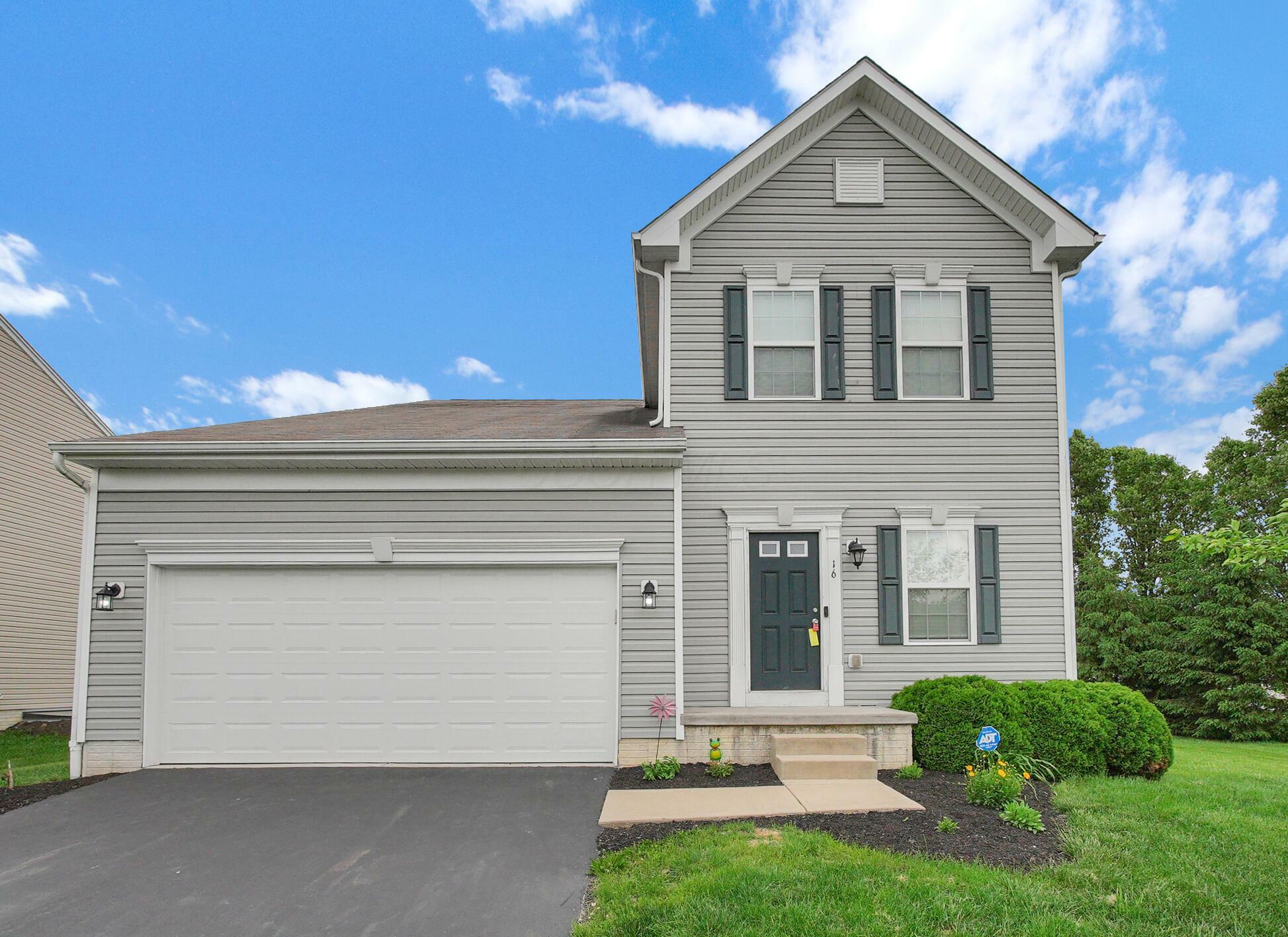 Property Photo: 16 Hawthorne Drive OH 43103