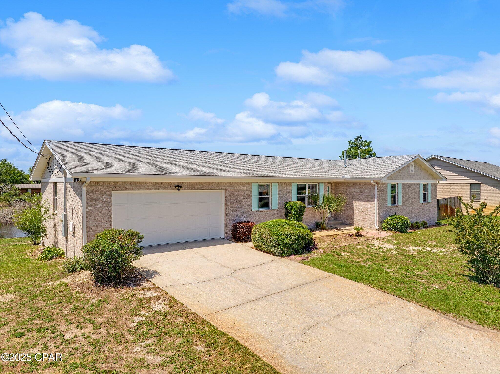 Property Photo: 1556 Donna Avenue FL 32404