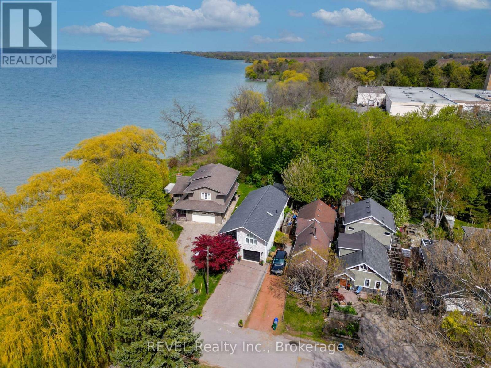 Property Photo:  86 Newport Street  ON L2M 1P7 