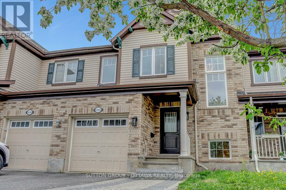 Property Photo: 460 Meadowhawk Crescent ON K2J 5W8