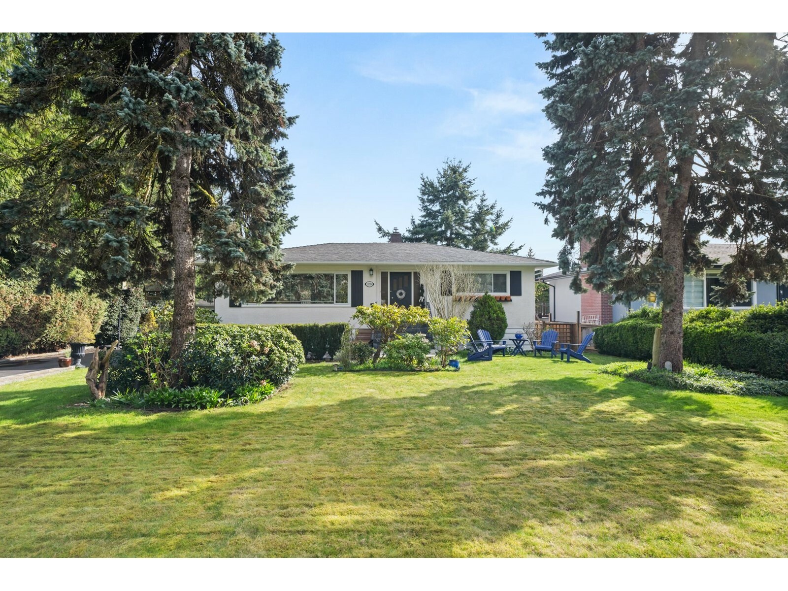 Property Photo: 13558 15 BC V4A 1L2