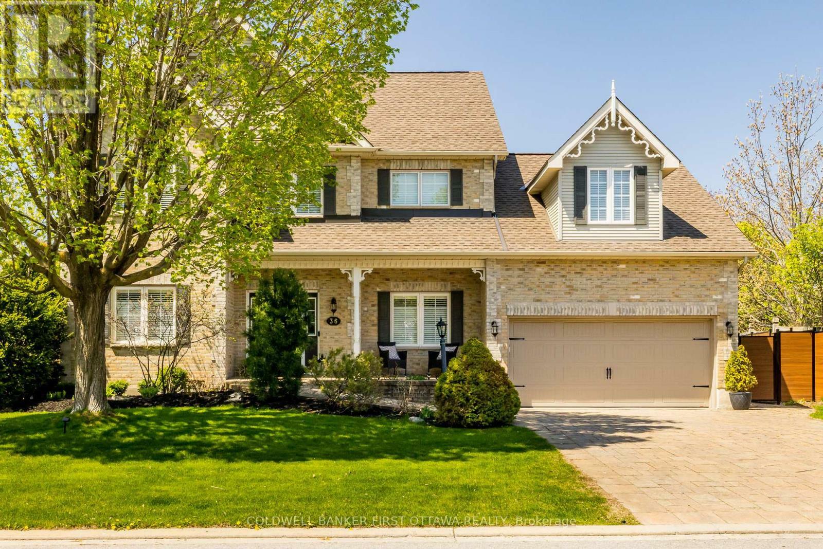 Property Photo: 36 Wendell Avenue ON K2S 1G8