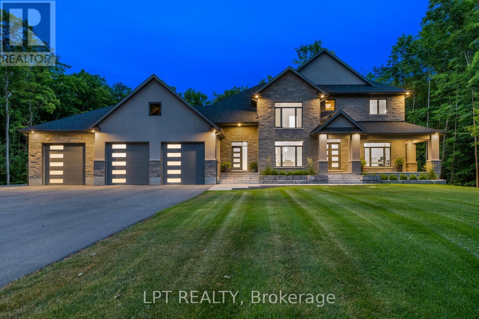 5740 Queenscourt Crescent  Ottawa ON K4M 1K3 photo