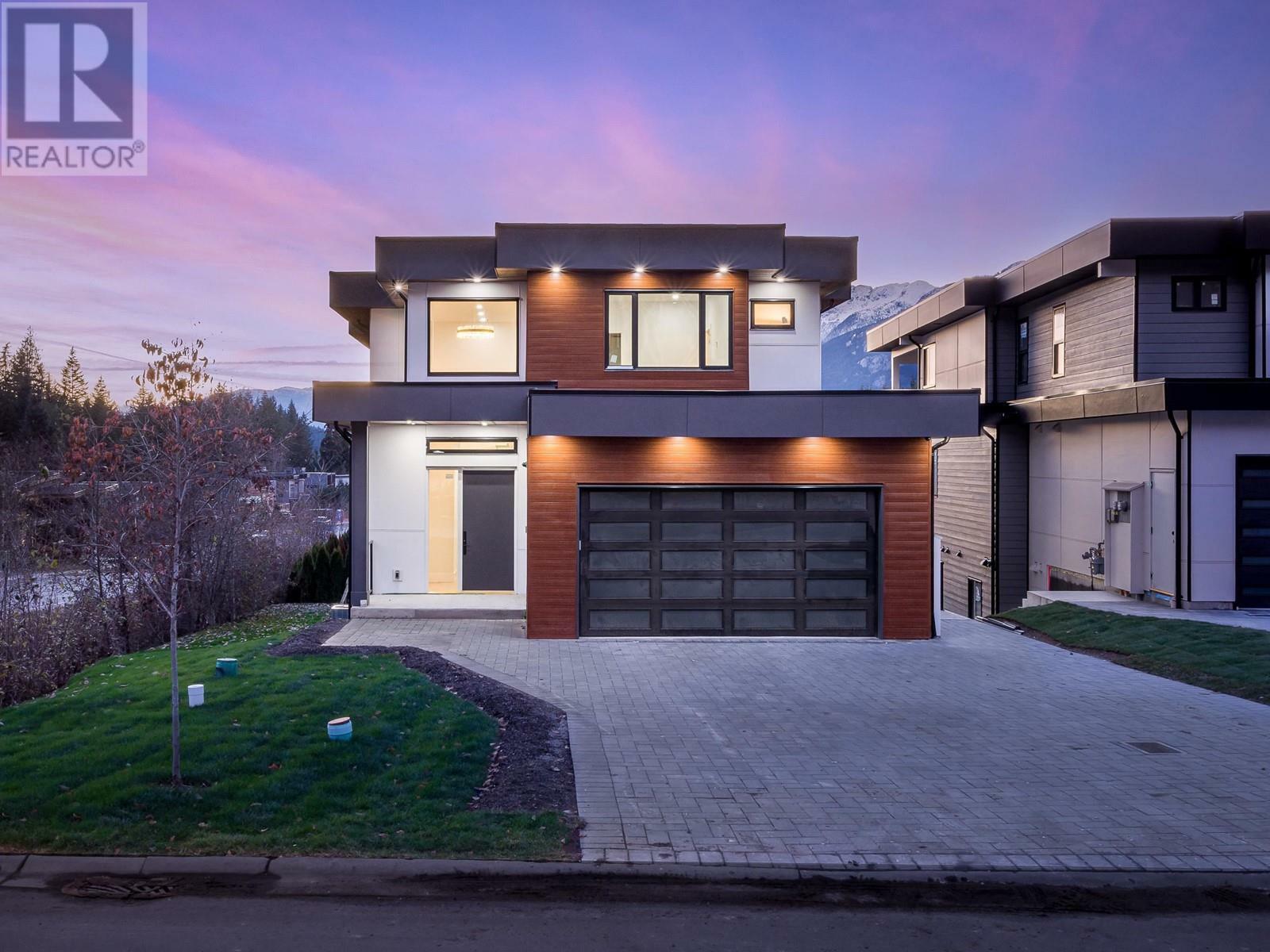 Property Photo: 3385 Mamquam Road 1 BC V8B 0E3