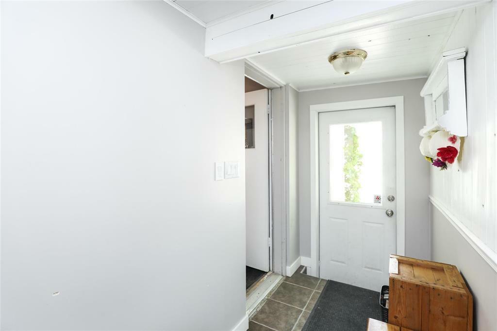 Property Photo: 436 Hanover Street MB R5G 0H3