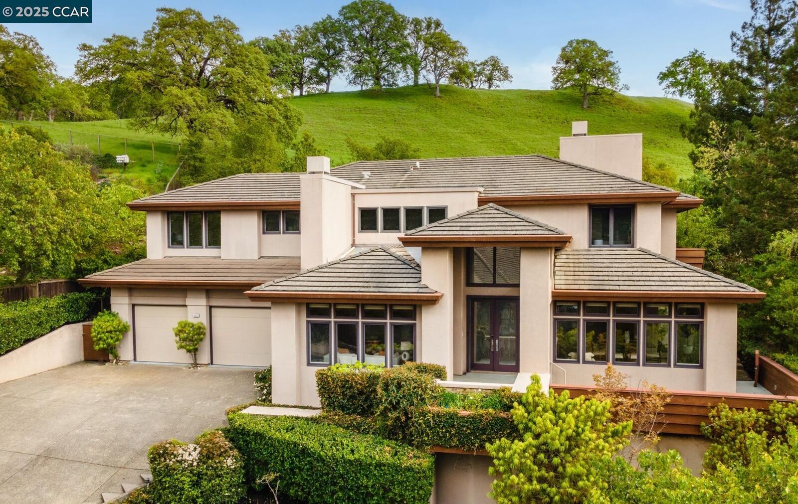 Property Photo:  3070 Stonegate Dr  CA 94507 
