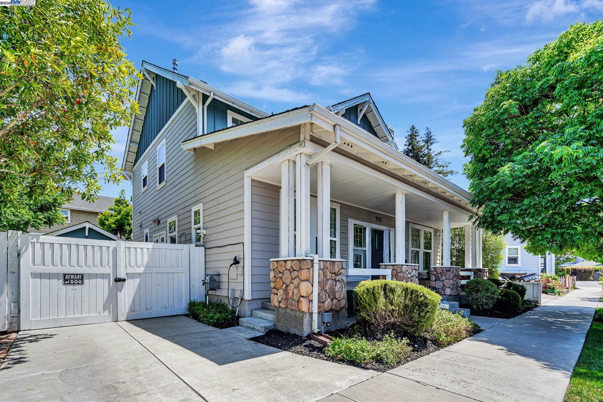 Property Photo:  996 Prevost St  CA 95125 