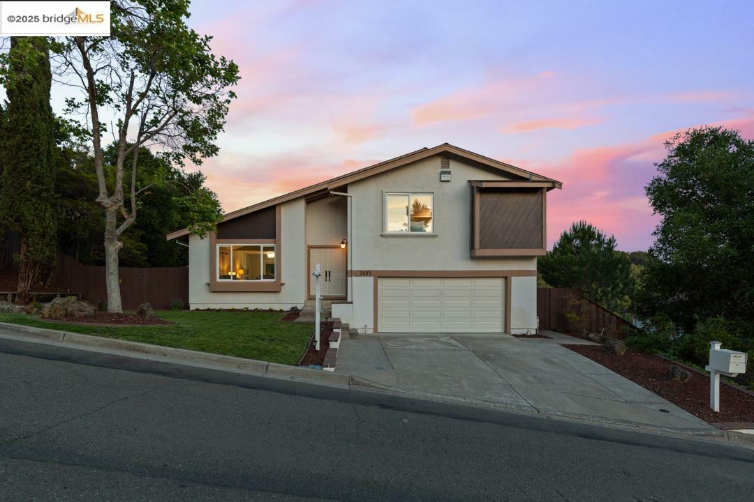 3495 Skyline Dr  Hayward CA 94542 photo