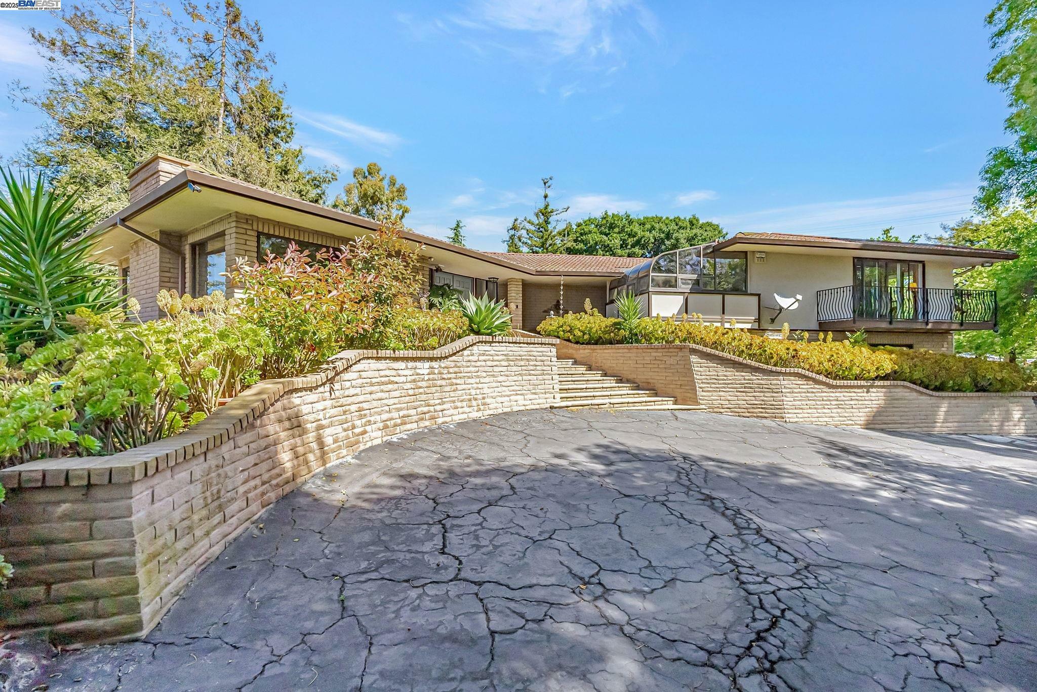 Property Photo: 41660 Vargas Rd CA 94539