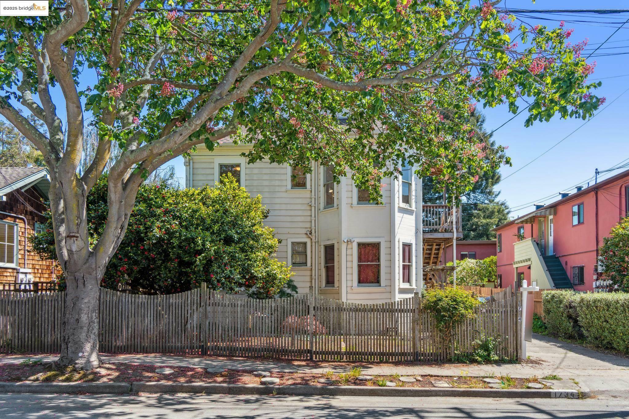 Property Photo: 1734 Delaware St CA 94703