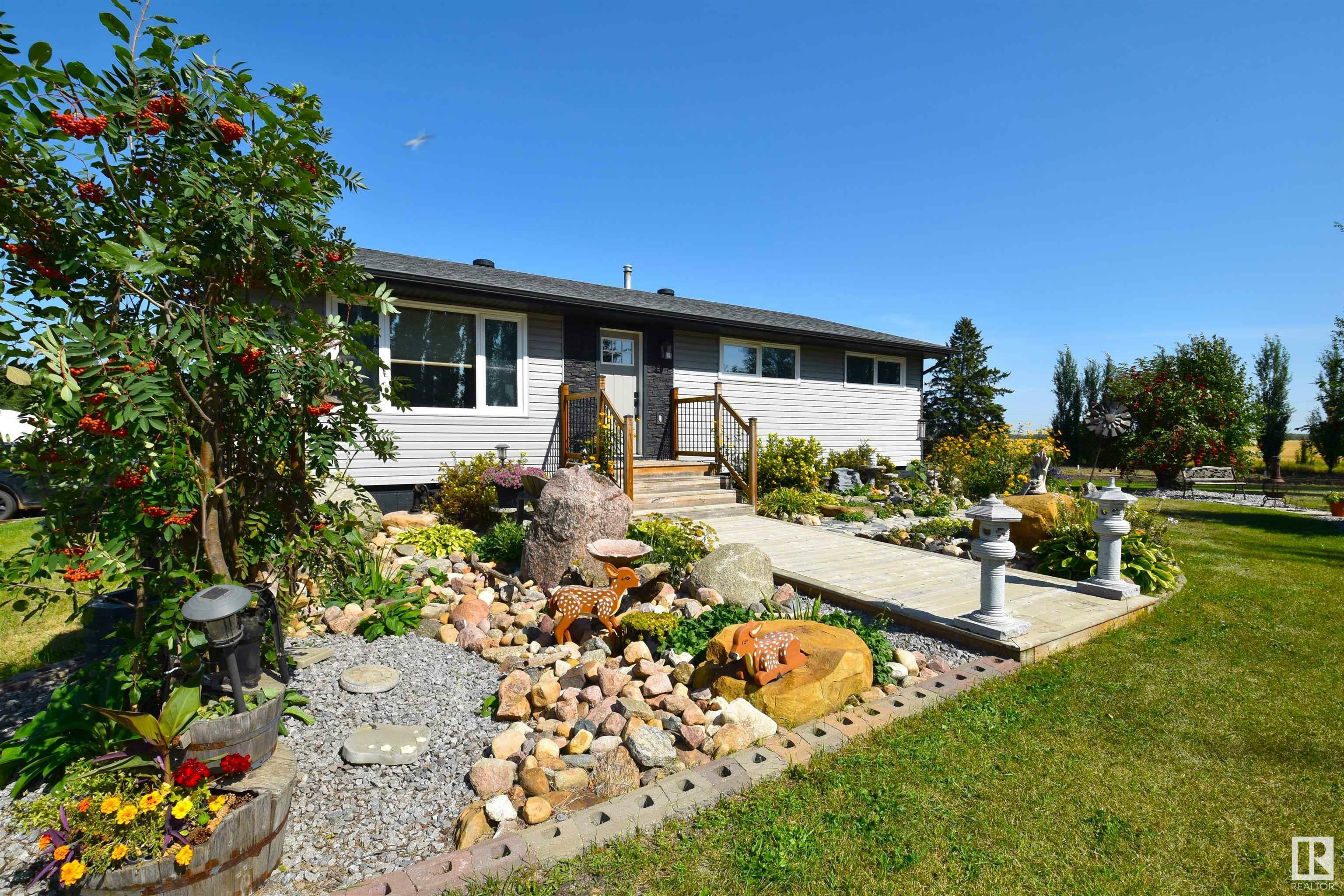 Property Photo: 194074 Twp Rd 574 AB T0B 2R0